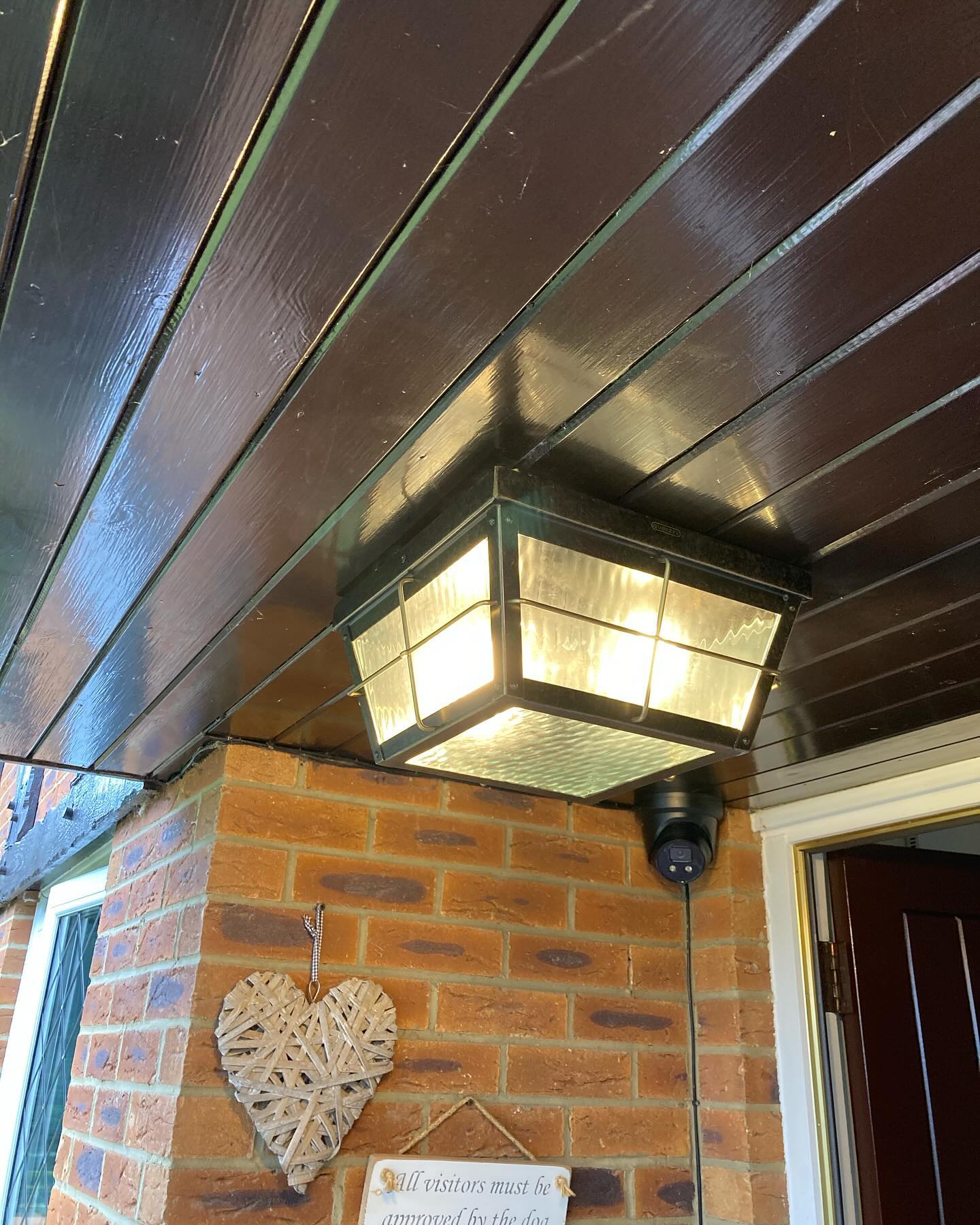 outside lights electrician bromley